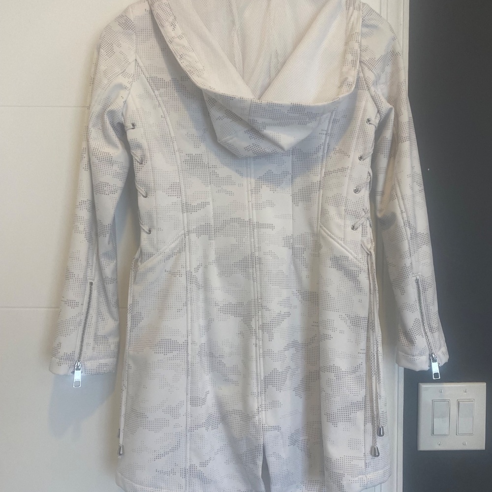 Winter jacket - Picture 2 of 4